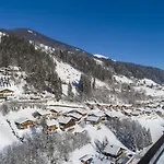 Schoeneben Haus Wenters Wald im Pinzgau